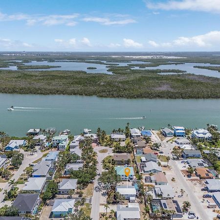 140 Barefoot Bungalow: 4Br/2Ba W/ Heated Pool! Fort Myers Beach Bagian luar foto